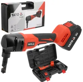 yato-akumulatorowe-nozyce-do-blachy-18v-z-bateria-4ah-i-ladowarka-yt-82398