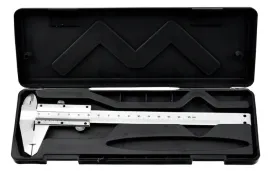 suwmiarka-analogowa-metalowa-0-150mm-0-05-etui