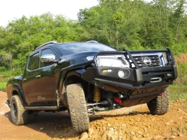 nissan-navara-d23-or-np300-2015-wzmocniony-hd-resor-2-300kg-ironman