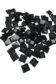 krysztalki-dzety-kwadraty-czarne-1-cm