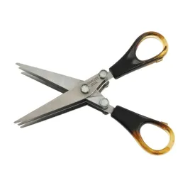 nozyczki-do-czerwonych-robakow-jaxon