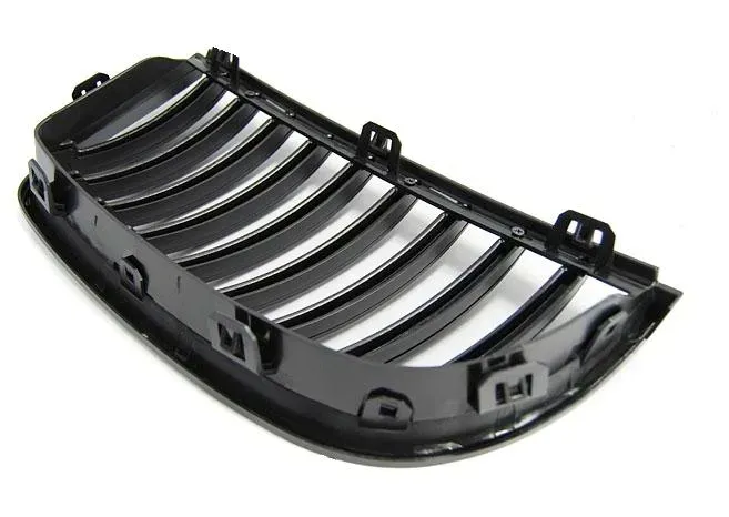 grill-nerki-bmw-e90-e91-05-08-czarny-polysk-kolor-czarny