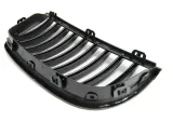 grill-nerki-bmw-e90-e91-05-08-czarny-polysk-kolor-czarny