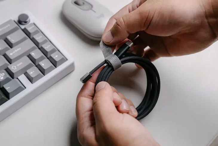 orbitkey-opaski-na-kable-6-sztuk-kolor-szary