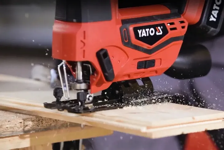 wyrzynarka-18v-bez-akumulatora-glebokosc-ciecia-w-drewnie-50-mm