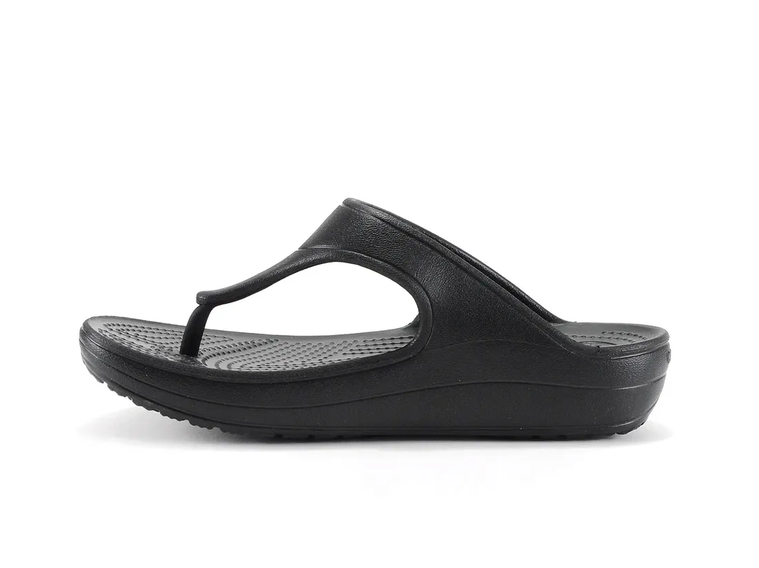 crocs-sloane-platform-flip-black-415