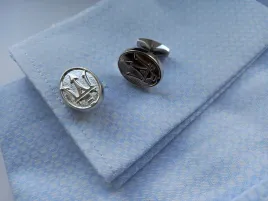 srebrne-spinki-do-mankietow-koszuli-exc-gadzet-dla-fana-maserati-plus-etui