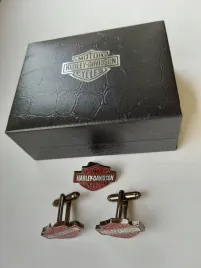 zestaw-harley-davidson-spinki-i-odznaka-pin-w-klape-w-ekskluzywnym-etui
