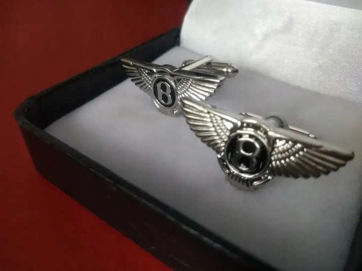 exciting-spinki-do-mankietow-koszuli-bentley-stan-nowy-kolekcja-exciting
