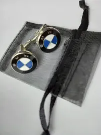 spinki-do-mankietow-koszuli-bmw-woreczek-prezent