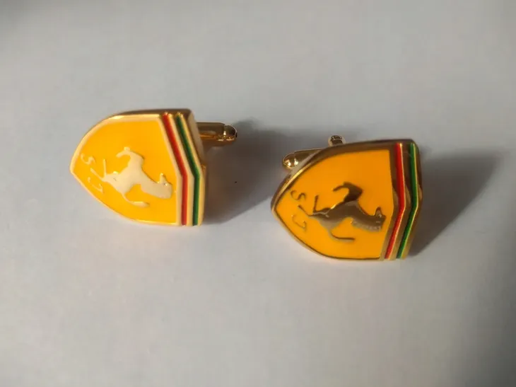 ekskluzywne-spinki-do-koszuli-zolte-ferrari-stan-nowy-kod-producenta-exc93219609