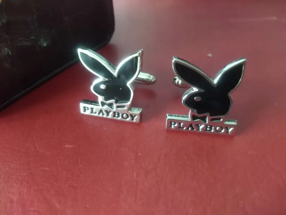 exciting-playboy-spinki-do-mankietow-koszuli-stan-nowy