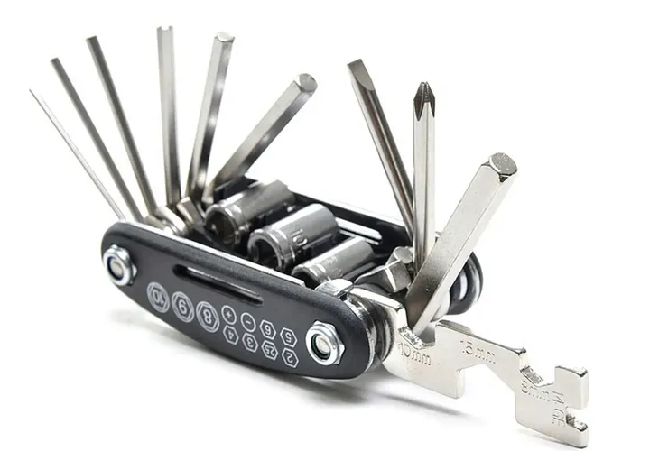 zestaw-kluczy-narzedzi-rowerowych-multitool-16w1-stan-nowy-stan-opakowania-oryginalne