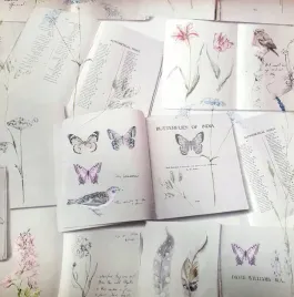 tapeta-winylowa-na-flizelinie-zmywalna-scienna-ziola-drobne-liscie-ksiazki