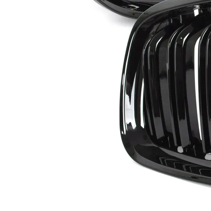 nerki-grill-atrapa-czarny-polysk-do-bmw-e90-e91lifting-2008-2013