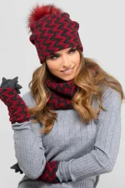 czerwona-zimowa-czapka-z-pomponem-eco-wzor-w-zygzaki-polska-kamea-madison