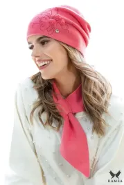 koralowa-czapka-damska-beanie-welniana-aplikacja-kwiaty-dzety-melisa