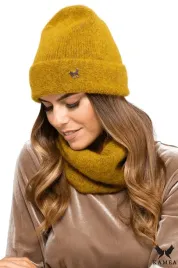 miodowa-czapka-damska-zimowa-beanie-welna-merino-ozdobne-logo-kalifornia