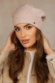 damska-czapka-beanie-z-wiskozy-rozowa-antyalergiczna-kamea-baihe