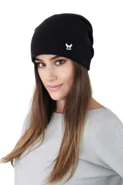 czarna-zimowa-czapka-damska-beanie-gladka-welniana-polska-kamea-lily