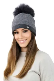 grafitowa-czapka-damska-beanie-w-pepite-pompon-z-eco-futra-polska-aloes