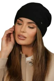 welniana-czapka-damska-beanie-z-wywinieciem-polska-czarna-kamea-krokus