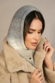 balaclava-kaptur-kominiarka-zapinany-na-napy-kolor-bezowy-kamea-virginia