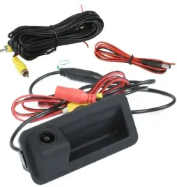 dedykowana-kamera-cofania-ford-fiesta-focus-mondeo-s-max-klamka-bagaznika