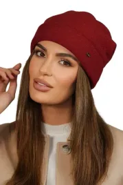 welniana-czapka-damska-beanie-z-wywinieciem-polska-krokus-kolor-wino