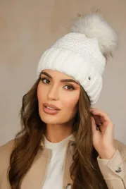 ecru-czapka-damska-z-pomponem-blyszczaca-nic-wklad-polar-polska-furja