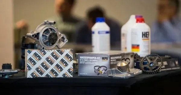 pompa-cieczy-chlodzacej-p660-numer-katalogowy-oryginalu-audi-059-121-005t-audi-059-121-005tv-audi-059-121-005tx-audi-059-121-008j-audi-059-121-008jx-audi-059-121-008a-porsche-958-106-033-30-porsche-958-106-033-31-porsche-958-106-033-41-vw-059-121-005t-vw-059-121-005tv-vw-059-121-005tx-vw-059-121-008j-vw-059-121-008jx-vw-059-121-008a