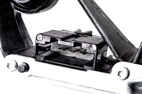 silnik-wycieraczek-579600-producent-czesci-valeo