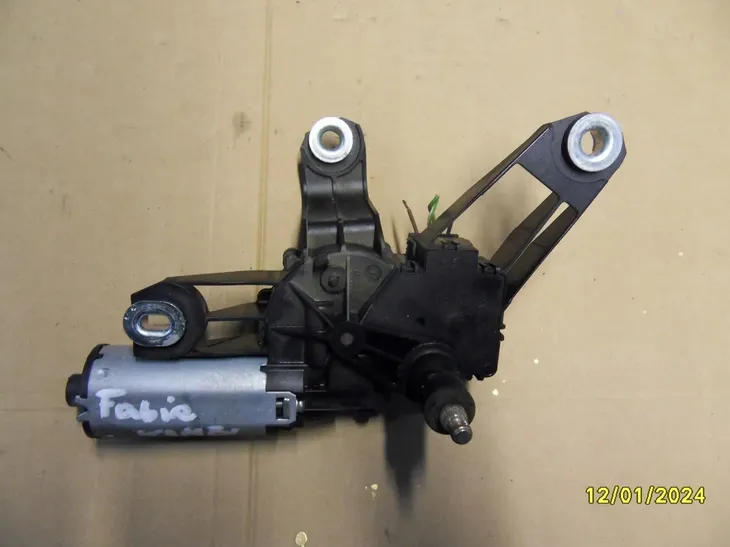 silnik-wycieraczek-404651-stan-nowy-waga-z-opakowaniem-2-kg