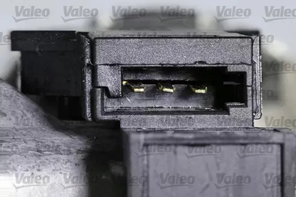 silnik-wycieraczek-582641-numer-katalogowy-oryginalu-opel-1273088-opel-39176498-vauxhall-13163029-vauxhall-39045012-vauxhall-39176498