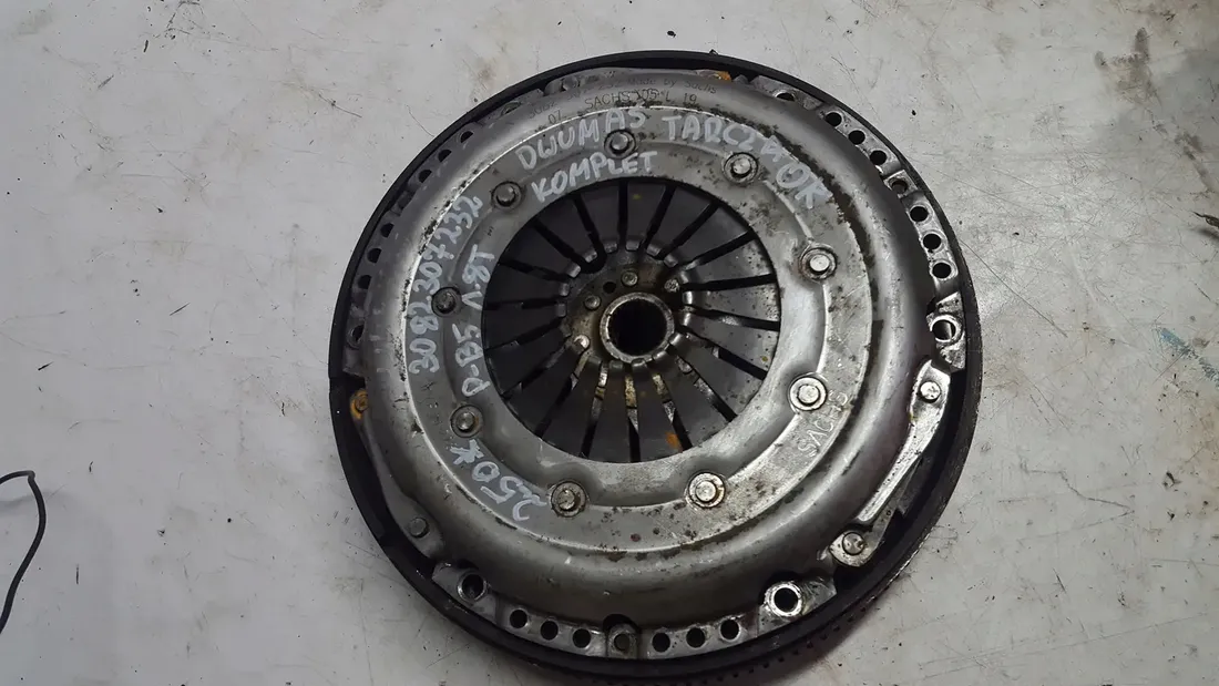 docisk-sprzegla-3082-307-232