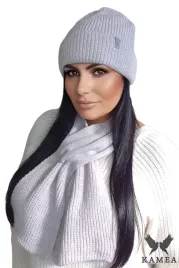 zimowy-komplet-damski-czapka-i-szalik-z-kieszonka-bezowy-zestaw-chloe