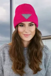 czapka-damska-beanie-szerokie-wywiniecie-przeplatane-barwy-naomi-malinowa