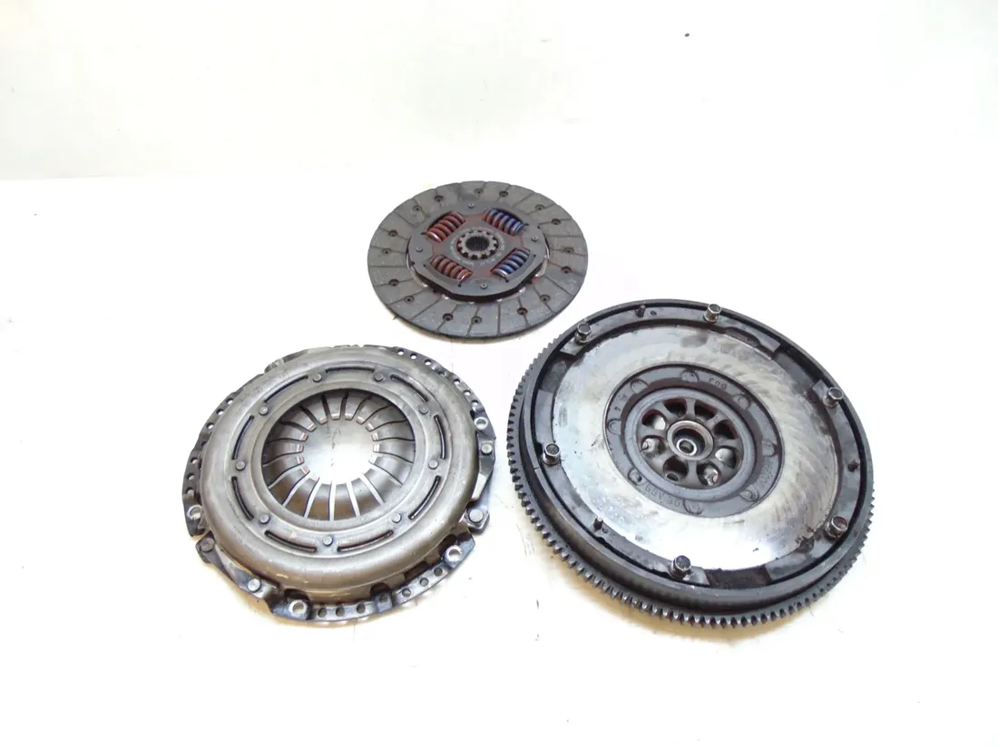 docisk-sprzegla-3082-001-181-stan-nowy