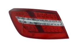 lampa-zespolonych-swiatel-tylnych-141063001