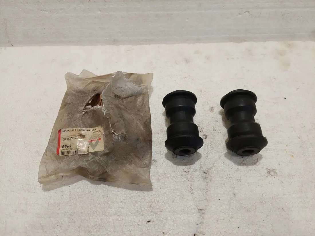 tuleja-mocowania-resora-02876-stan-nowy