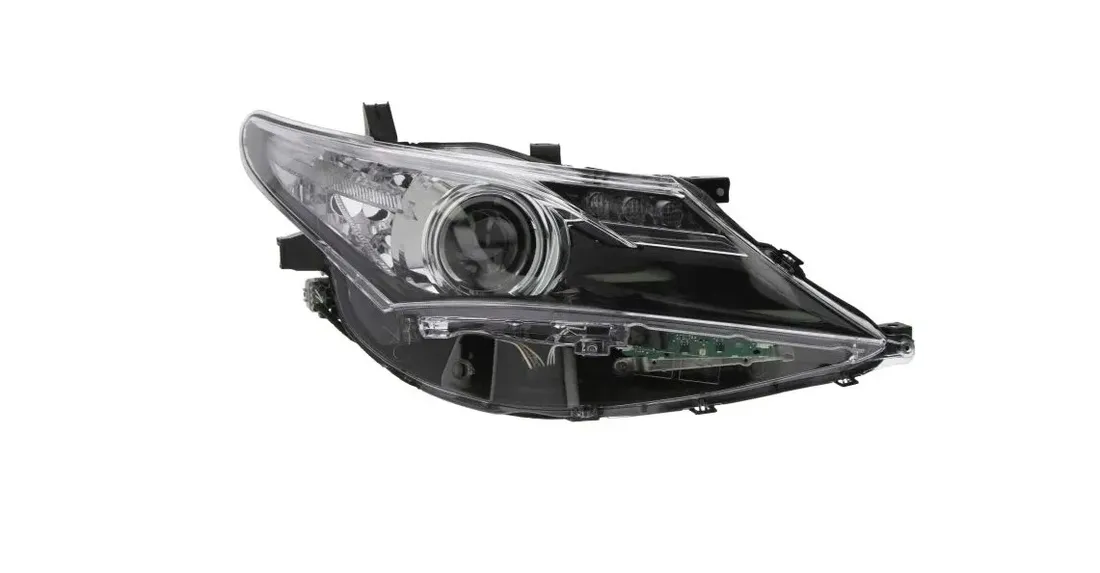 reflektor-swiatel-przednich-045141