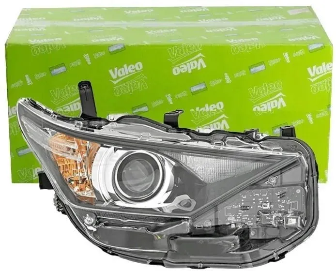 reflektor-swiatel-przednich-046699-rodzaj-swiatel-mijania-tradycyjne-halogenowe