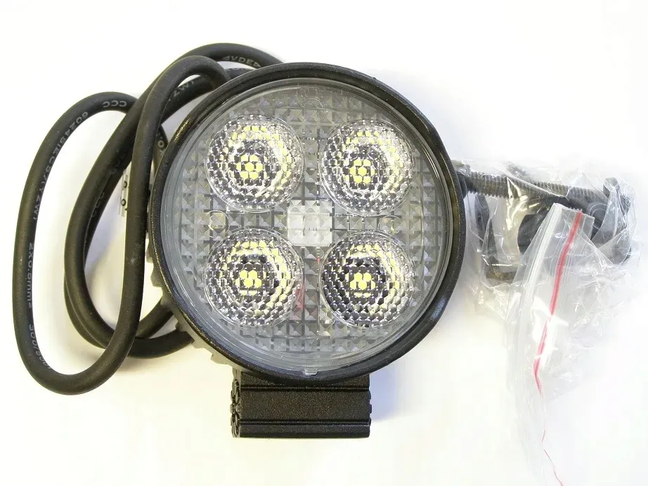 reflektor-roboczy-1g0-357-111-002-stan-nowy