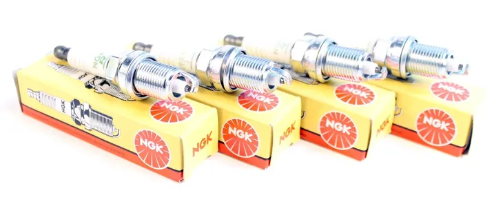 swieca-zaplonowa-4293-producent-czesci-ngk