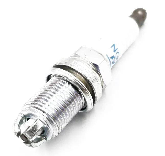 swieca-zaplonowa-3045-stan-nowy-dlugosc-gwintu-190-mm