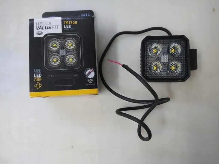 reflektor-roboczy-1ga-357-110-002-strumien-swietlny-1700-lm