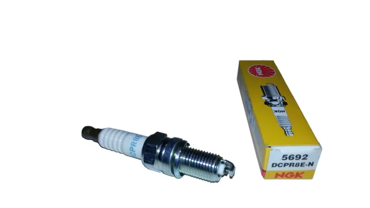 swieca-zaplonowa-5692-waga-z-opakowaniem-2-kg