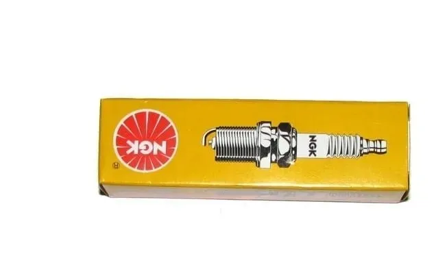 swieca-zaplonowa-2300-stan-nowy-dlugosc-gwintu-190-mm