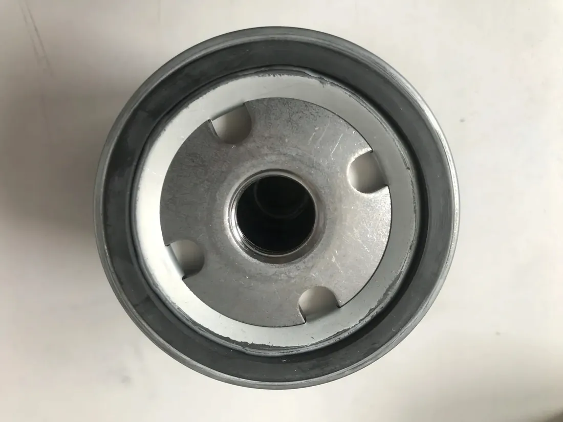 filtr-oleju-w-712-4