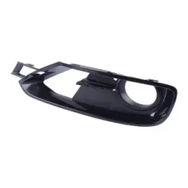 atrapa-lewa-ramka-halogenu-bmw-3-f30-f31-nowa